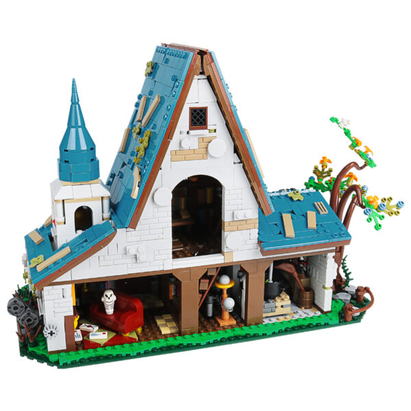 2666PCS Blocks Bricks of Harry Potter House Theme, The Back side details of the house building Blocks